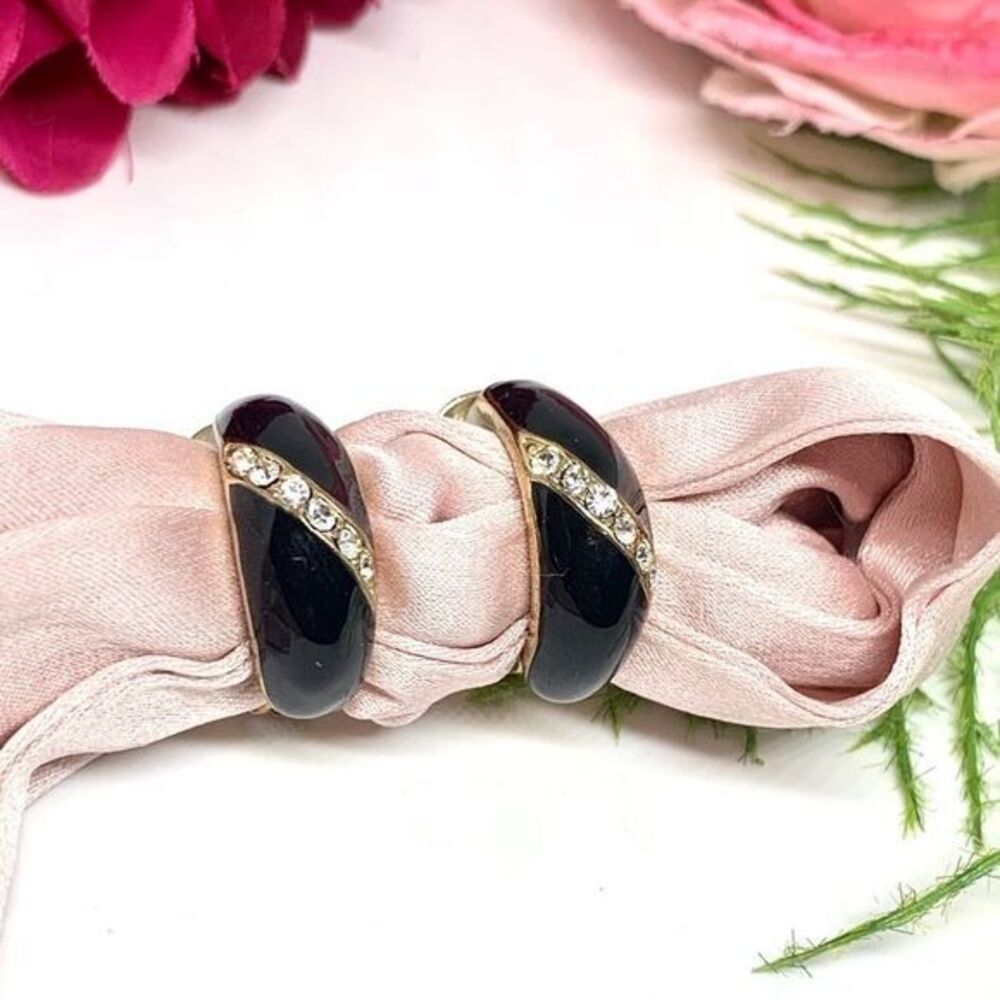 ⚜️VINTAGE Black Enamel Clip Earrings With Crystals